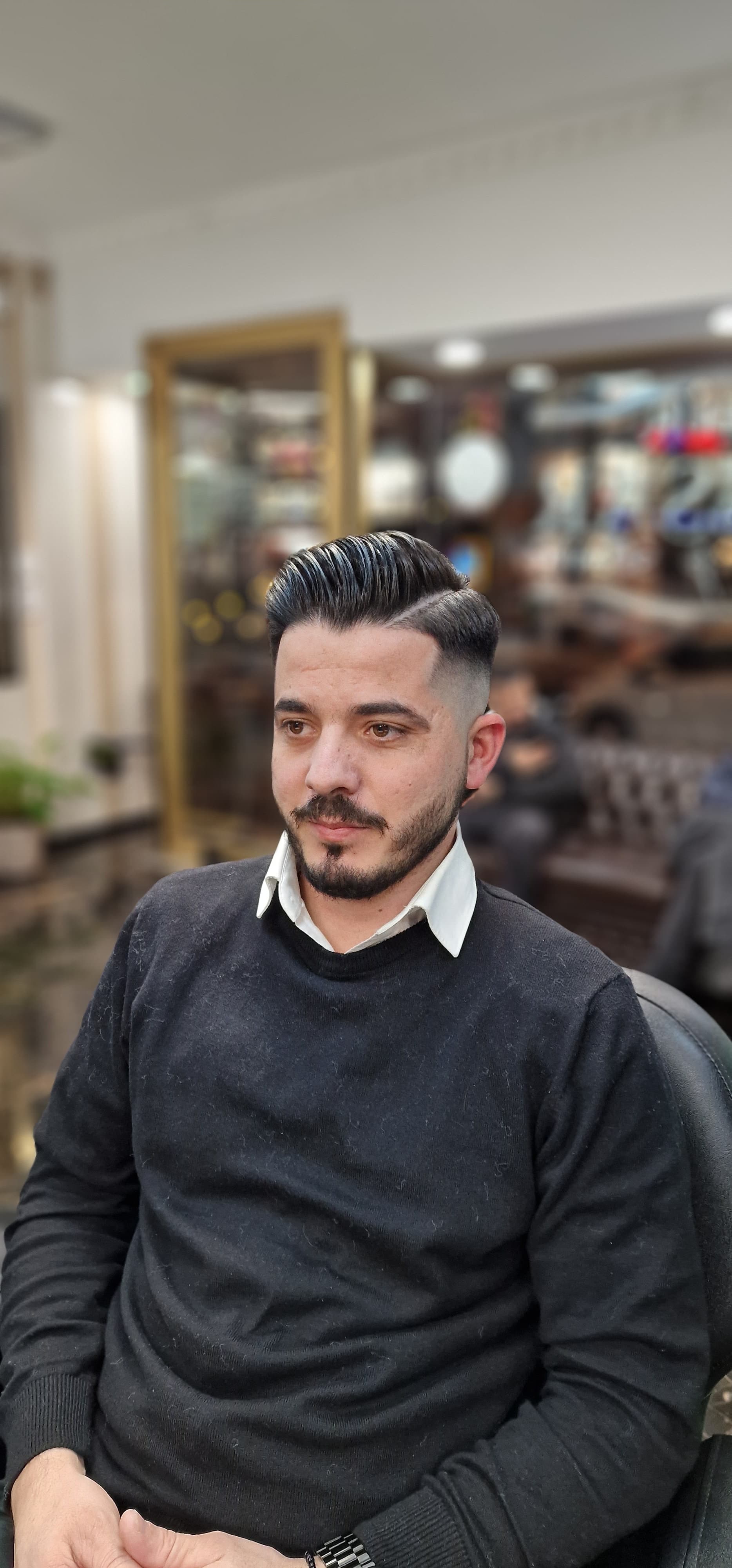 Image illustration of a haircut or a barbershop insight